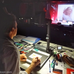 20150521a-live_entertainement_at_commercial_convention